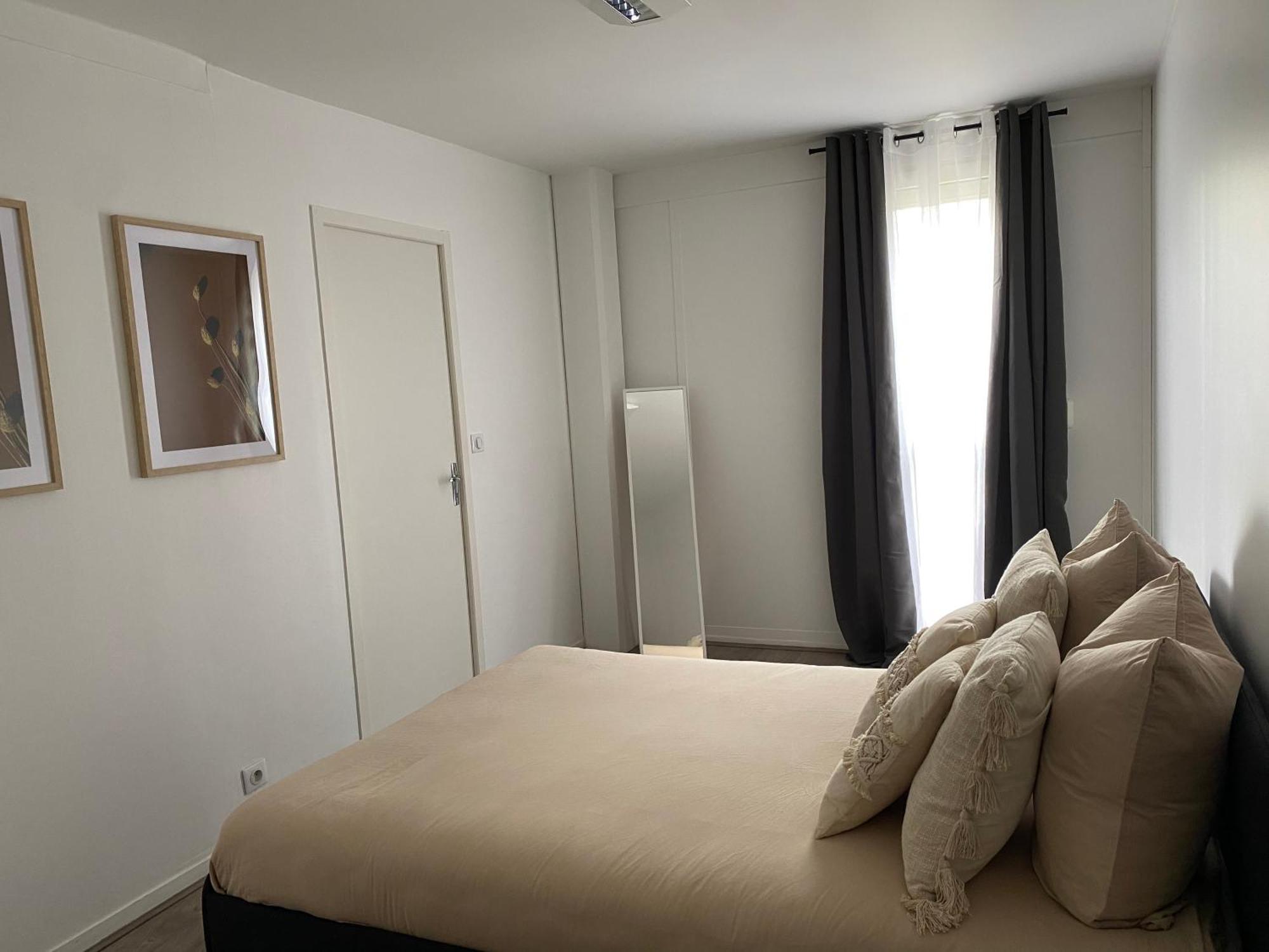 Maison Spacieuse Et Confortable 100M2 Avec Jardin Val-de-Reuil Extérieur photo